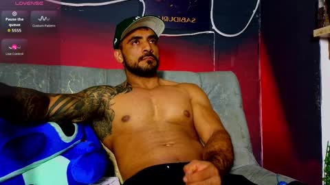 Snapshot of eric_harrison1 chatting on 04/10/26, 03:45 Brayan online show from 04/10/26, 03:45