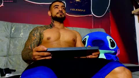 Snapshot of eric_harrison1 chatting on 04/19/26, 11:29 Brayan online show from 04/19/26, 11:29