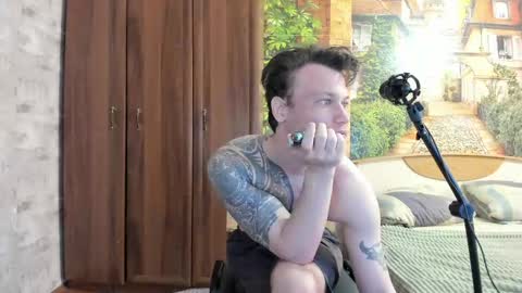 Eric online show from 09/17/25, 07:32