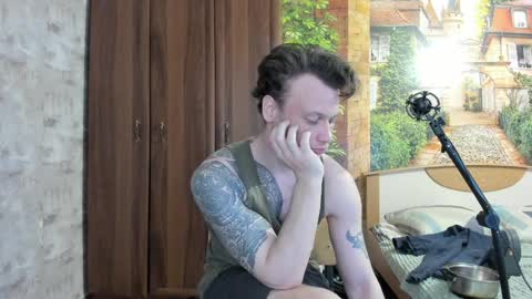 Eric online show from 09/18/25, 04:42