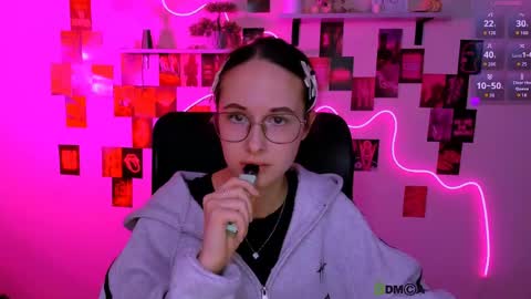 Snapshot of erica_breeze chatting on 04/25/26, 07:11 your dear Erica online show from 04/25/26, 07:11