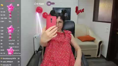 Snapshot of erica_edmonton chatting on 02/19/25, 09:39 eRICA eDMONTON online show from 02/19/25, 09:39