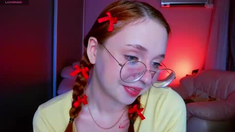 Erica 3 online show from 05/17/26, 01:25