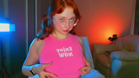 Snapshot of erica_nelson chatting on 06/26/26, 04:50 Erica 3 online show from 06/26/26, 04:50