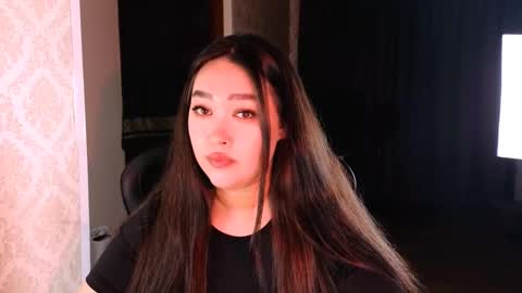 Snapshot of erica_wayne chatting on 11/29/25, 10:13 Erica Wayne online show from 11/29/25, 10:13