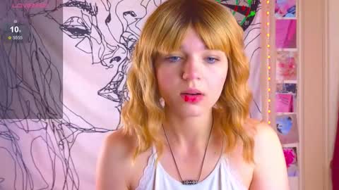 Erica Winterr online show from 09/25/25, 04:05