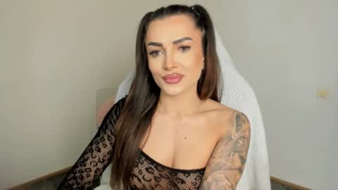 Snapshot of erica_xoo chatting on 03/12/26, 07:42 Riaaa online show from 03/12/26, 07:42