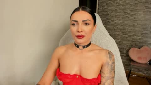 Snapshot of erica_xoo chatting on 04/01/26, 04:37 Riaaa online show from 04/01/26, 04:37