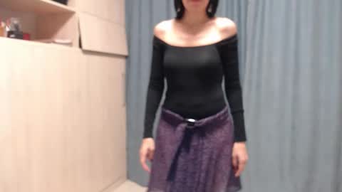 ericablack8 online show from 12/09/24, 06:25