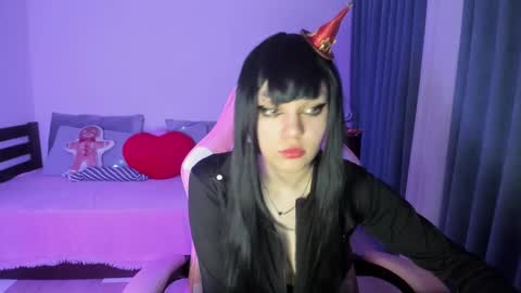 Snapshot of ericahoffman2 chatting on 01/29/25, 10:01 Erica online show from 01/29/25, 10:01