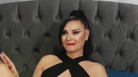 Erica online show from 01/21/25, 09:15