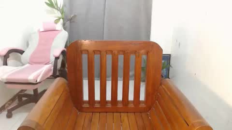 Snapshot of ericaxox1 chatting on 04/18/26, 10:08 ericaxox1 online show from 04/18/26, 10:08