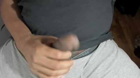 Snapshot of ericbishop1 chatting on 04/14/26, 10:49 EricBishop1 online show from 04/14/26, 10:49