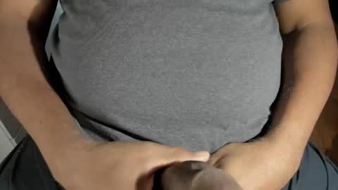 Snapshot of ericbishop1 chatting on 04/20/26, 10:33 EricBishop1 online show from 04/20/26, 10:33