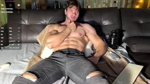 Snapshot of ericeric507 chatting on 04/13/26, 05:24 Nick online show from 04/13/26, 05:24