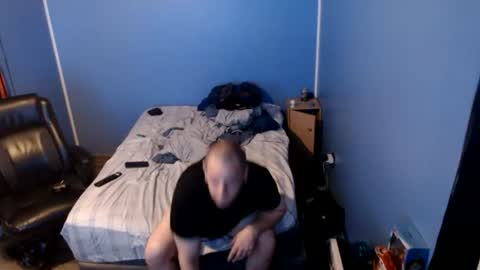 Snapshot of ericfortier123 chatting on 08/10/26, 04:49 ericfortier123 online show from 08/10/26, 04:49