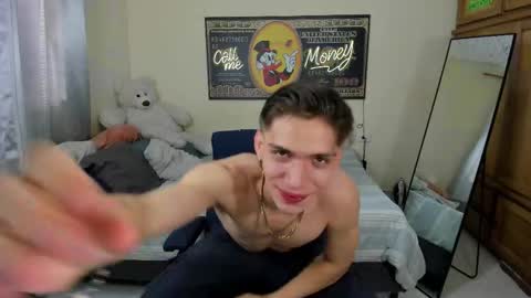 Snapshot of erick_de_rossee chatting on 12/02/25, 02:12 erick_de_rossee online show from 12/02/25, 02:12