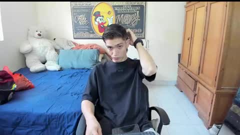 Snapshot of erick_de_rossee chatting on 04/07/26, 05:46 erick_de_rossee online show from 04/07/26, 05:46