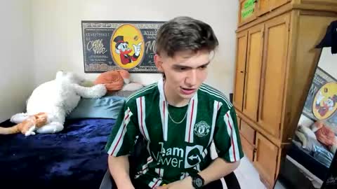 Snapshot of erick_de_rossee chatting on 04/18/26, 07:07 erick_de_rossee online show from 04/18/26, 07:07