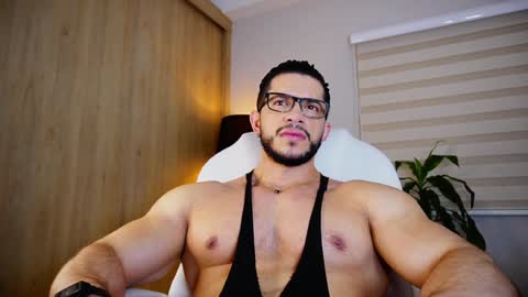 Snapshot of erick_thompson chatting on 12/05/24, 09:39 Erick Thompson online show from 12/05/24, 09:39