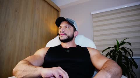 Snapshot of erick_thompson chatting on 12/16/24, 10:24 Erick Thompson online show from 12/16/24, 10:24