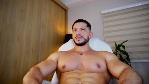 Snapshot of erick_thompson chatting on 12/18/24, 11:19 Erick Thompson online show from 12/18/24, 11:19