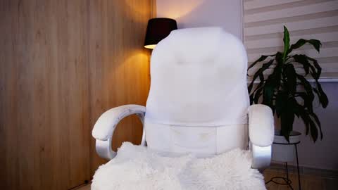 Snapshot of erick_thompson chatting on 12/28/24, 02:01 Erick Thompson online show from 12/28/24, 02:01