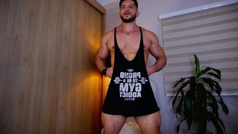 Snapshot of erick_thompson chatting on 01/08/25, 10:16 Erick Thompson online show from 01/08/25, 10:16