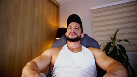 Snapshot of erick_thompson chatting on 01/22/25, 09:21 Erick Thompson online show from 01/22/25, 09:21