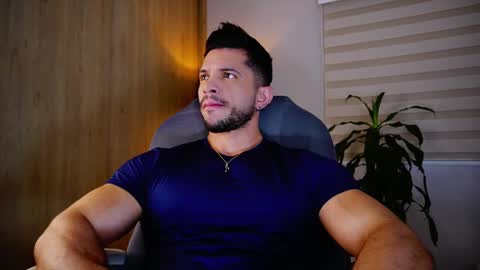 Snapshot of erick_thompson chatting on 02/11/25, 09:25 Erick Thompson online show from 02/11/25, 09:25