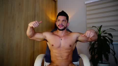 Snapshot of erick_thompson chatting on 02/12/25, 12:27 Erick Thompson online show from 02/12/25, 12:27