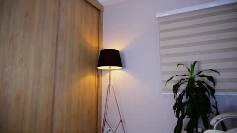 Snapshot of erick_thompson chatting on 02/15/25, 08:54 Erick Thompson online show from 02/15/25, 08:54