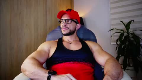 Snapshot of erick_thompson chatting on 02/17/25, 10:47 Erick Thompson online show from 02/17/25, 10:47