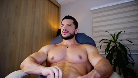 Snapshot of erick_thompson chatting on 02/25/25, 10:29 Erick Thompson online show from 02/25/25, 10:29