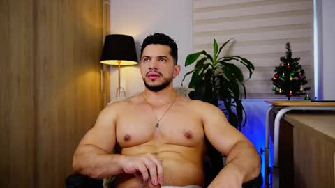 Snapshot of erick_thompson chatting on 12/04/25, 07:11 Erick Thompson online show from 12/04/25, 07:11