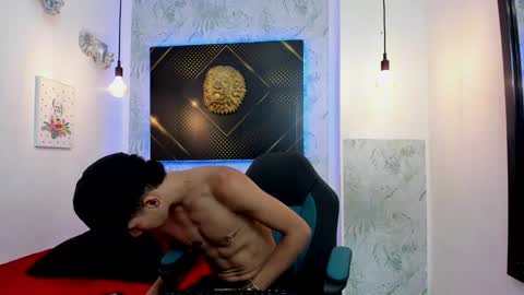 Snapshot of erick_zhimerman chatting on 02/07/25, 08:11 online show from 02/07/25, 08:11