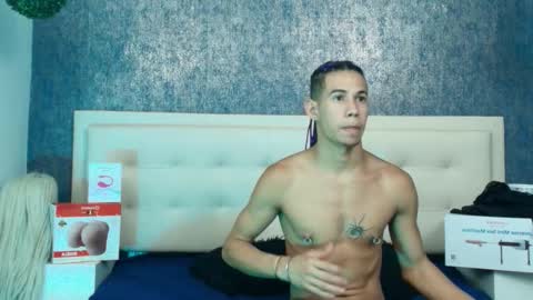 Snapshot of erick_zhimerman chatting on 09/19/25, 03:52 online show from 09/19/25, 03:52