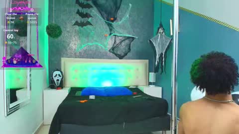 Snapshot of erick_zhimerman chatting on 10/23/25, 04:34 online show from 10/23/25, 04:34