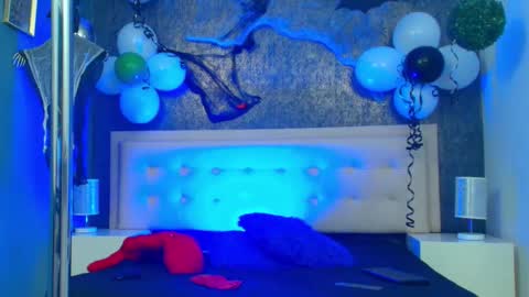 Snapshot of erick_zhimerman chatting on 10/24/25, 04:31 online show from 10/24/25, 04:31