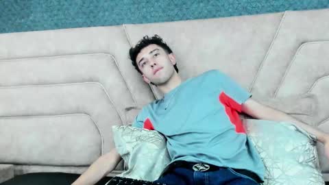 Erick online show from 02/28/25, 03:26