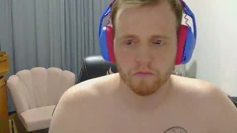 Snapshot of erickblink chatting on 04/22/26, 03:42 erickblink online show from 04/22/26, 03:42