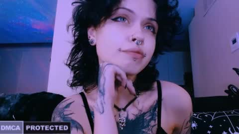 Snapshot of erii_xoxo chatting on 04/13/26, 05:35 Rainbow on your spoon online show from 04/13/26, 05:35