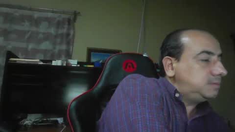 Snapshot of erik1781 chatting on 05/16/26, 05:26 erik1781 online show from 05/16/26, 05:26
