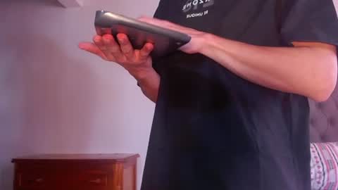 Erik rodriguez online show from 06/15/26, 07:05