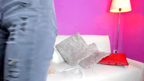 erika1717 online show from 11/06/25, 02:18