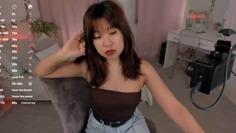 Snapshot of erika_kim chatting on 04/17/26, 07:33 erika_kim online show from 04/17/26, 07:33
