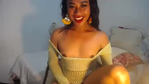 Snapshot of erika_madrigal chatting on 12/21/24, 12:53 erika_madrigal online show from 12/21/24, 12:53