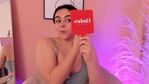 Snapshot of erika_mendez1 chatting on 01/25/25, 11:13 Erika Mendez online show from 01/25/25, 11:13