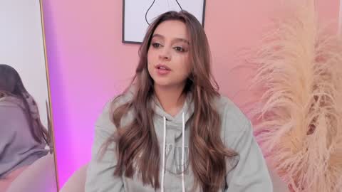 Snapshot of erika_mendez1 chatting on 02/01/25, 04:03 Erika Mendez online show from 02/01/25, 04:03