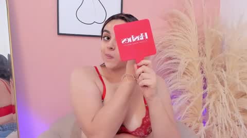 Snapshot of erika_mendez1 chatting on 02/14/25, 08:15 Erika Mendez online show from 02/14/25, 08:15